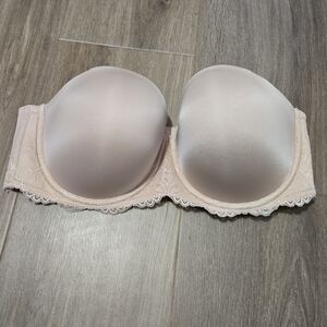 Torrid Strapless Bra 40F Underwire Satin Padded Cup Lace Wing Nude